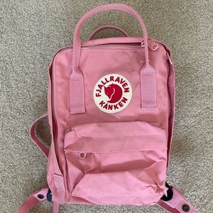 Fjallraven Kanken Mini Backpack